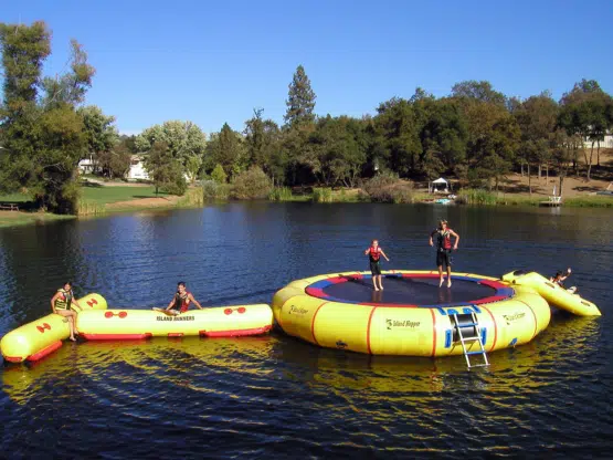 25 foot Island Hopper Giant Jump Water Trampoline with T Runner